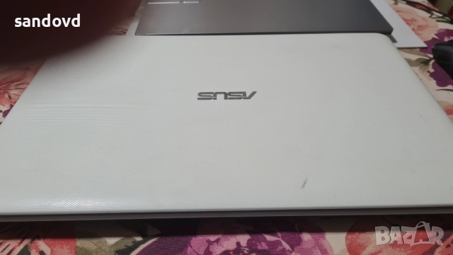 голям лаптоп ASUS-R752S 17,3ин. цена150лв, снимка 7 - Лаптопи за дома - 51825589