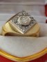 Мъжки златен пръстен 585 проба и брилянт 0.6 катата+16 диаманти           малки брилянта, снимка 3