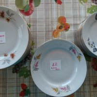 Комплекти чинии - български порцелан, снимка 1 - Чинии - 37572585