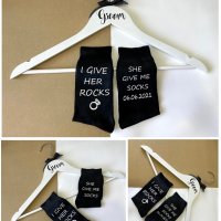 Чорапи и закачалка за младоженец 🤵🏻, снимка 3 - Подаръци за сватба - 37032195