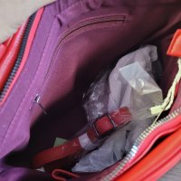 разкошна червена чанта/ бордо цвят преливаща ( НОВА), снимка 2 - Чанти - 43459419