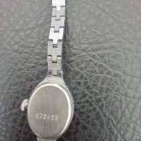 Стар дамски часовник , снимка 2 - Други ценни предмети - 39187338