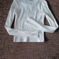 Блуза рипс къса, снимка 2 - Блузи с дълъг ръкав и пуловери - 44841533