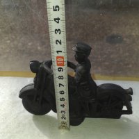 Моторист чугунена фигура статуетка, снимка 6 - Антикварни и старинни предмети - 34830381