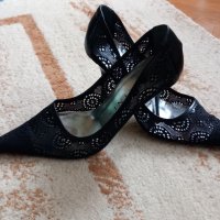 Изящни дантелени обувки, снимка 1 - Дамски елегантни обувки - 43355340