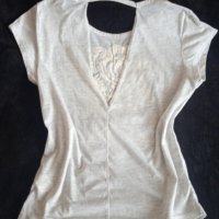 H&M дамска тениска с роза и ефектен гръб - ОТЛИЧНА!, снимка 4 - Тениски - 43856344