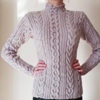 Ръчно плетен пуловер с аранови елементи, снимка 2 - Блузи с дълъг ръкав и пуловери - 22697099