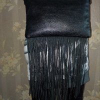 Н&М Черна кожена чанта с ресни, снимка 8 - Чанти - 32369776