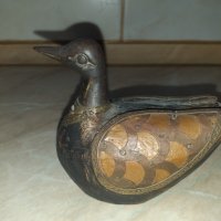 Уникална дървена патица патка с месингов обков, снимка 1 - Антикварни и старинни предмети - 43414221