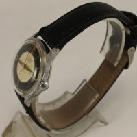 1960's JUNGHANS TRILASTIC Немски Ръчен Часовник, снимка 5 - Антикварни и старинни предмети - 40204339