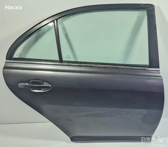 Задна Дясна Врата Тойота Авенсис Т25 Toyota Avensis T25 2003-2008, снимка 1