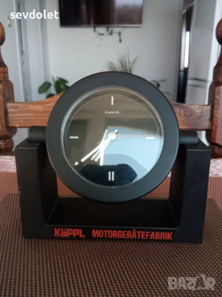 Оригинален,фирмен часовник.Работещ., снимка 1