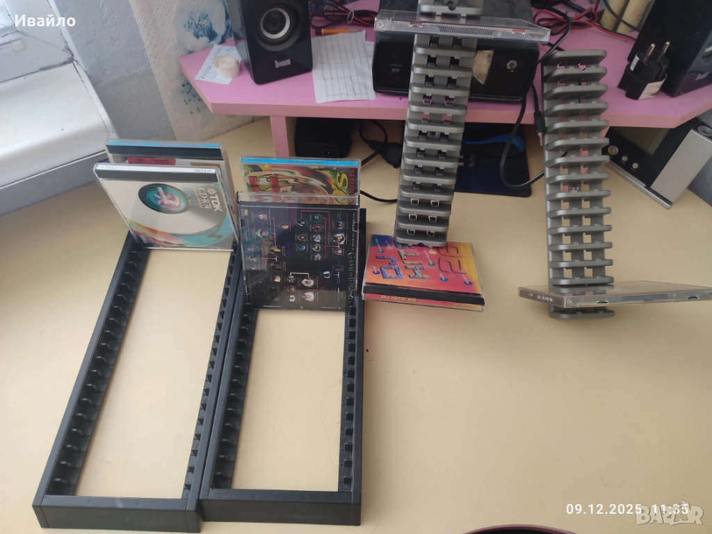 Стойки за СД, снимка 1