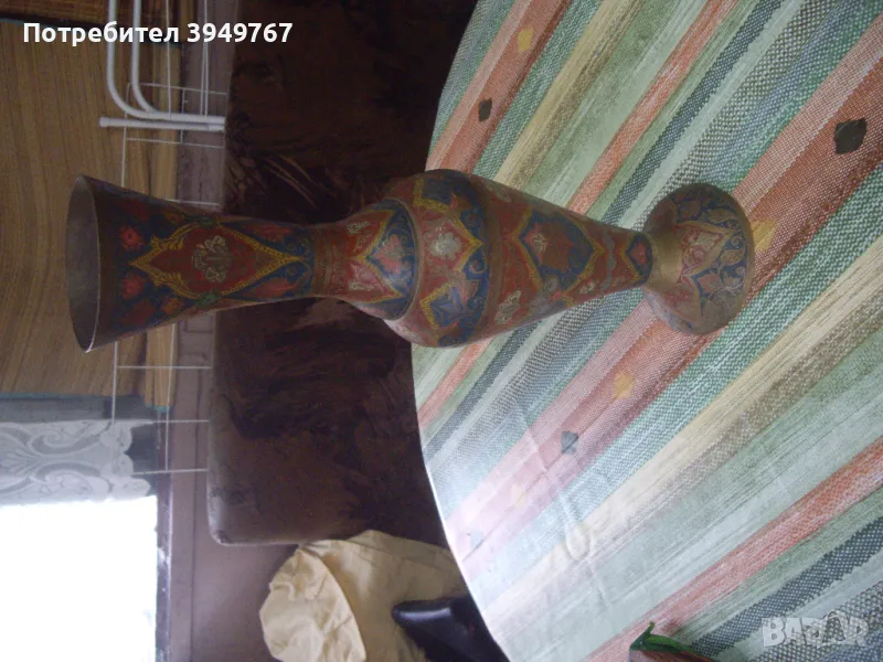 Много стара и красива бронзова ваза,ръчно рисувана., снимка 1