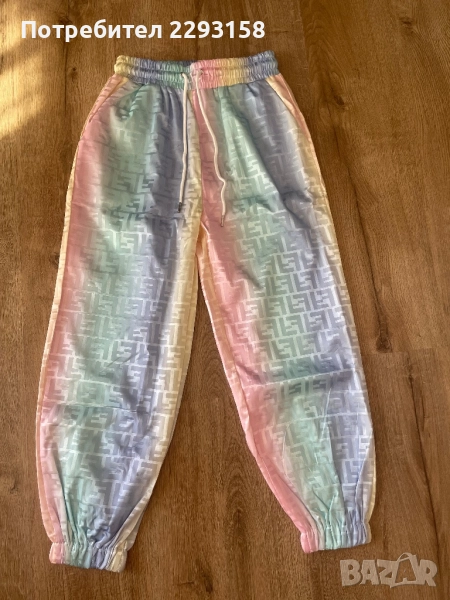 Анцуг/долница Fendi, снимка 1