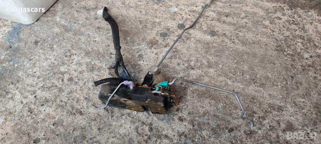 Брава предна дясна врата Chrysler PT Cruiser , снимка 1