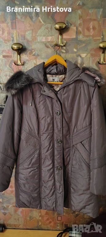 Дамско зимно яке/пухенка с качулка и пух – цвят графит/сиво-лилаво (в много добро състояние), снимка 1