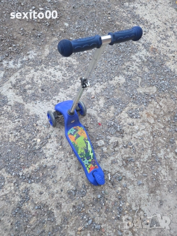 Тротинетка, детска, регулируема височина,многоцветна, снимка 3 - Детски велосипеди, триколки и коли - 52186421