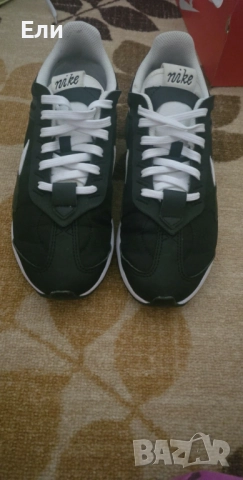 Маратонки Nike