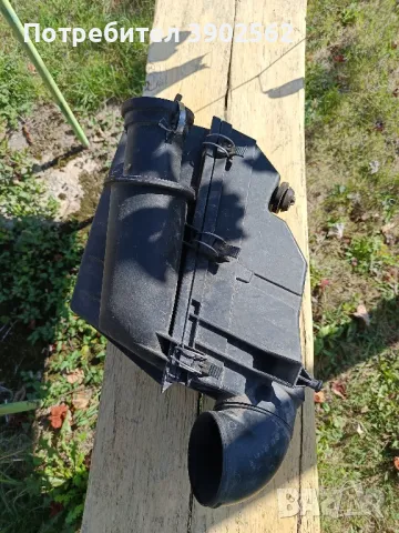 Продавам кутия въздушен филтър за Мерцедес W210, снимка 3 - Части - 47340727