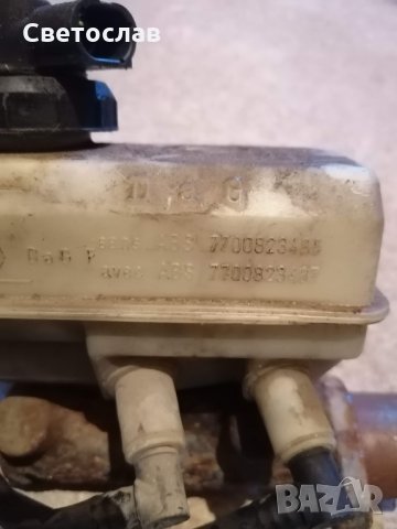 Спирачна помпа с казанче Рено, снимка 3 - Части - 28617675
