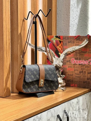 чанти guess , снимка 2 - Чанти - 51294044