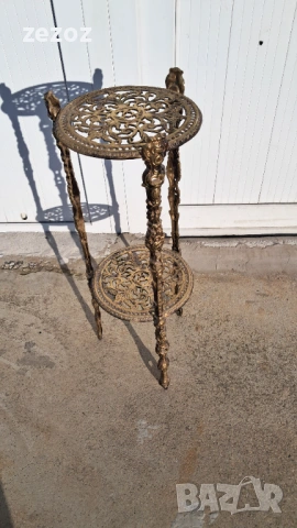 Алуминиева масичка в Ар Нуво стил