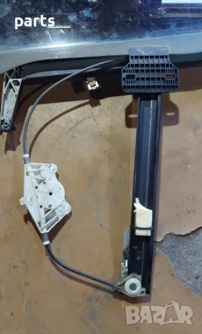 Заден Ляв Стъклоповдигач - Стъкло и Рамка Ауди А4 Б6 N:9308, снимка 3 - Части - 50340739