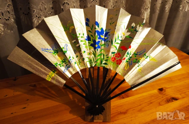 Японско ветрило с поставка  (Фън Шуй), снимка 2 - Декорация за дома - 27224770