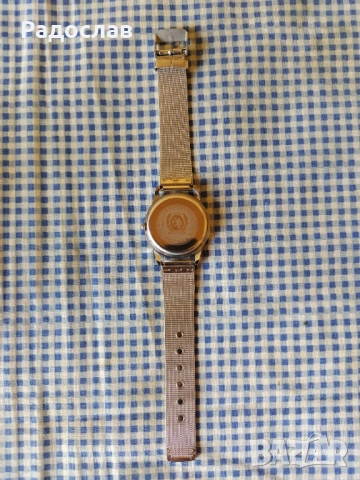 стар часовник TOMMY HILFIGER , снимка 2 - Дамски - 51702596