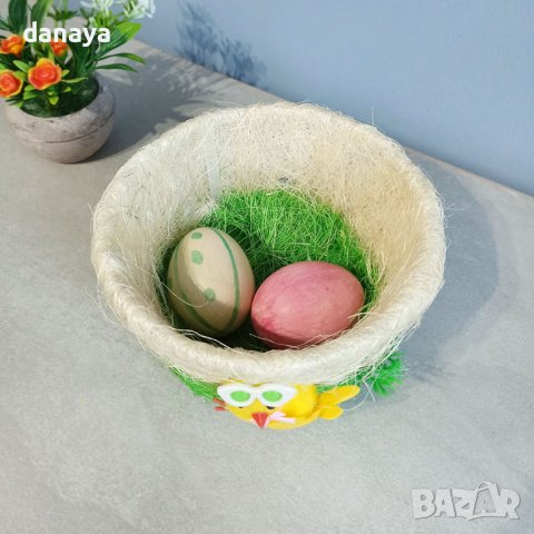 3662 Малък панер за великденски яйца с декорация Пиле с очила, 15 см, снимка 2 - Декорация за дома - 40227039