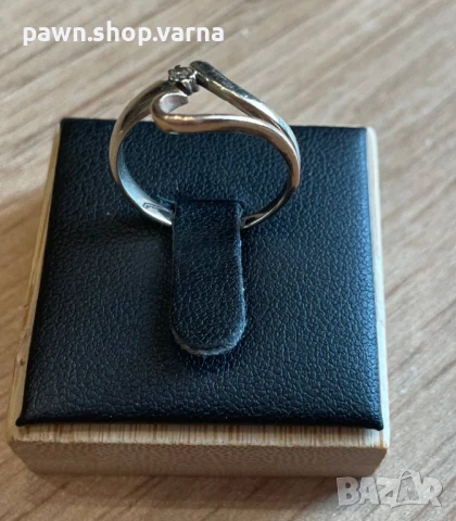 Златен пръстен с диамант – 585 проба, 14 карата, снимка 3 - Пръстени - 50709947