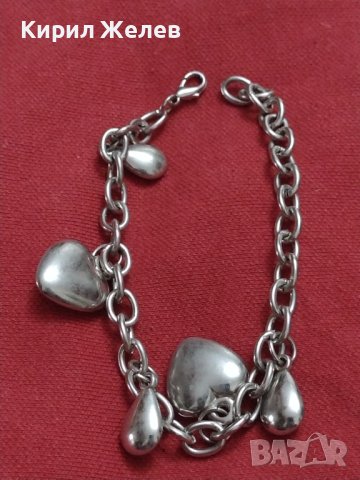 Фешън дамска сребриста гривна с сърчица модерен дизайн 37404, снимка 3 - Гривни - 40411101