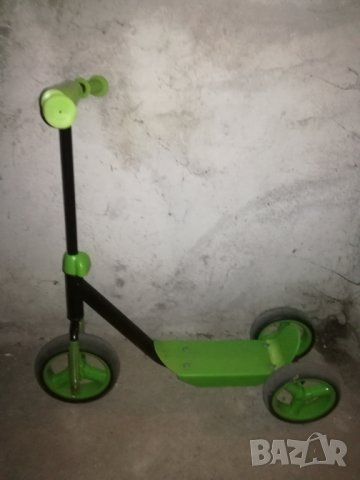 Тротинетка, снимка 2 - Детски велосипеди, триколки и коли - 28907488