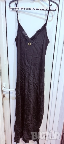 Черна сатенена рокля Lynne тип „комбинация“, снимка 3 - Рокли - 53402663