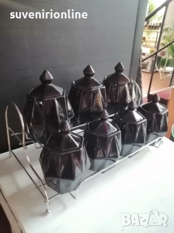 Комплект порцеланови бурканчета за подправки на метална стойка , снимка 2 - Декорация за дома - 40034634