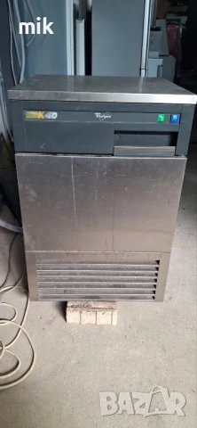 Професионален ледогенератор