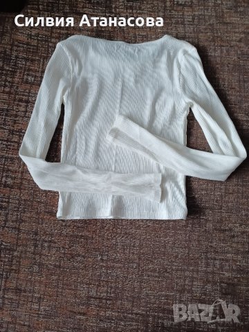 Блуза рипс къса, снимка 2 - Блузи с дълъг ръкав и пуловери - 44841533