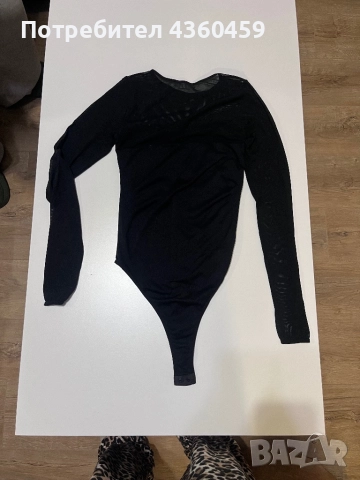 Черно боди, Stradivarius