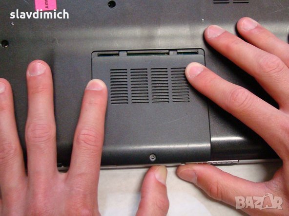 Капак за RAM памет на лаптоп Sony pcg-8w2m, снимка 1 - Части за лаптопи - 32908454