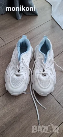 Дамски маратонки и обувки от 10 до 30лв., снимка 2 - Маратонки - 49518088