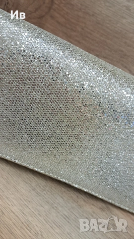 Дамска сребърна чанта , снимка 2 - Чанти - 53468213