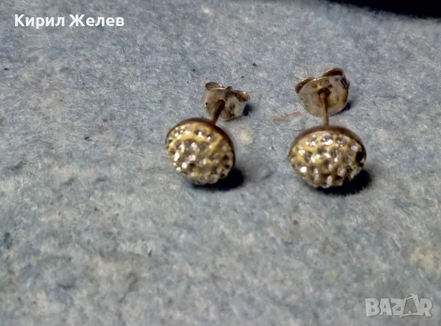 НЕЖНИ КЛАСИЧЕСКИ МОДЕЛ СРЕБЪРНИ ОБЕЧКИ СРЕБРО 925 ОБЕЦИ с ИСКРЯЩИ ЦИРКОНИ В/у БЯЛ ЕМАЙЛ 47476, снимка 3 - Обеци - 49122375