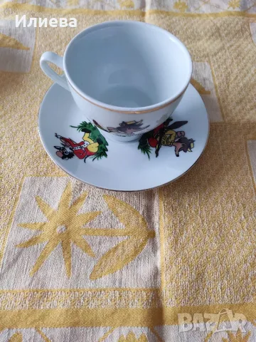 Детски порцеланов комплект за хранене , снимка 7 - Антикварни и старинни предмети - 48126709