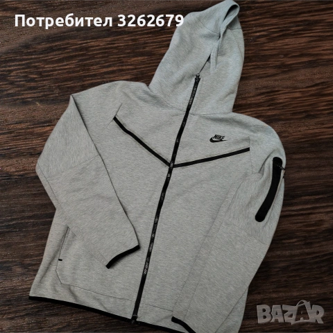 Nike tech fleece оригинален суичър размер М , снимка 3 - Спортни дрехи, екипи - 53477481