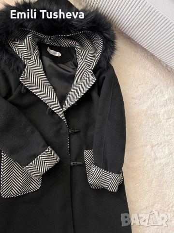 Дамско палто в черно и сиво с пух на качулката, снимка 4 - Палта, манта - 53309467