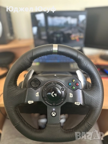 Logitech G920 Racing wheel and pedals 