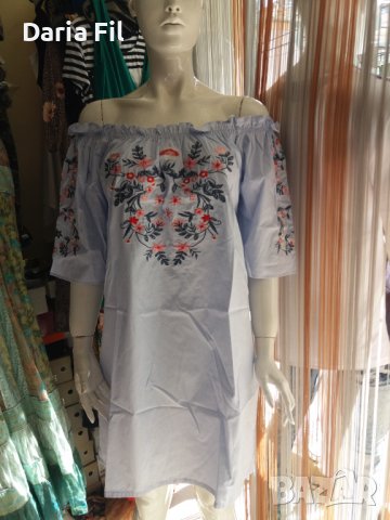 Светлосиня памучна рокля тип риза с бродерия и ластик около деколтето, снимка 1