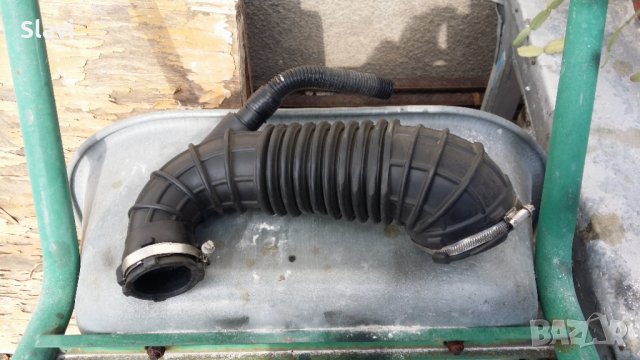 Маркуч турбо за Ауди а4, снимка 3 - Части - 32229196