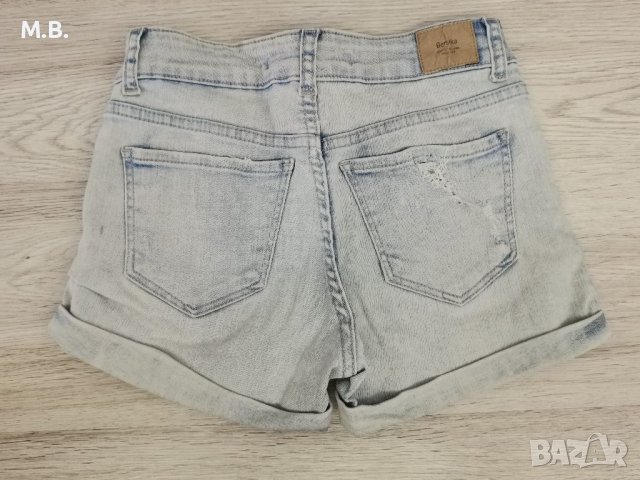 Дънкови панталонки Bershka, блуза H&M, снимка 4 - Детски къси панталони - 36623871